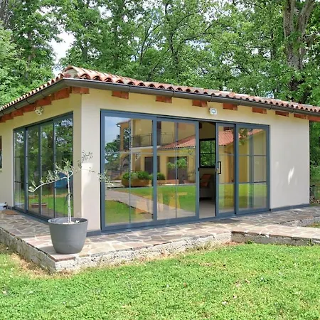 Petra 2 Apartman *